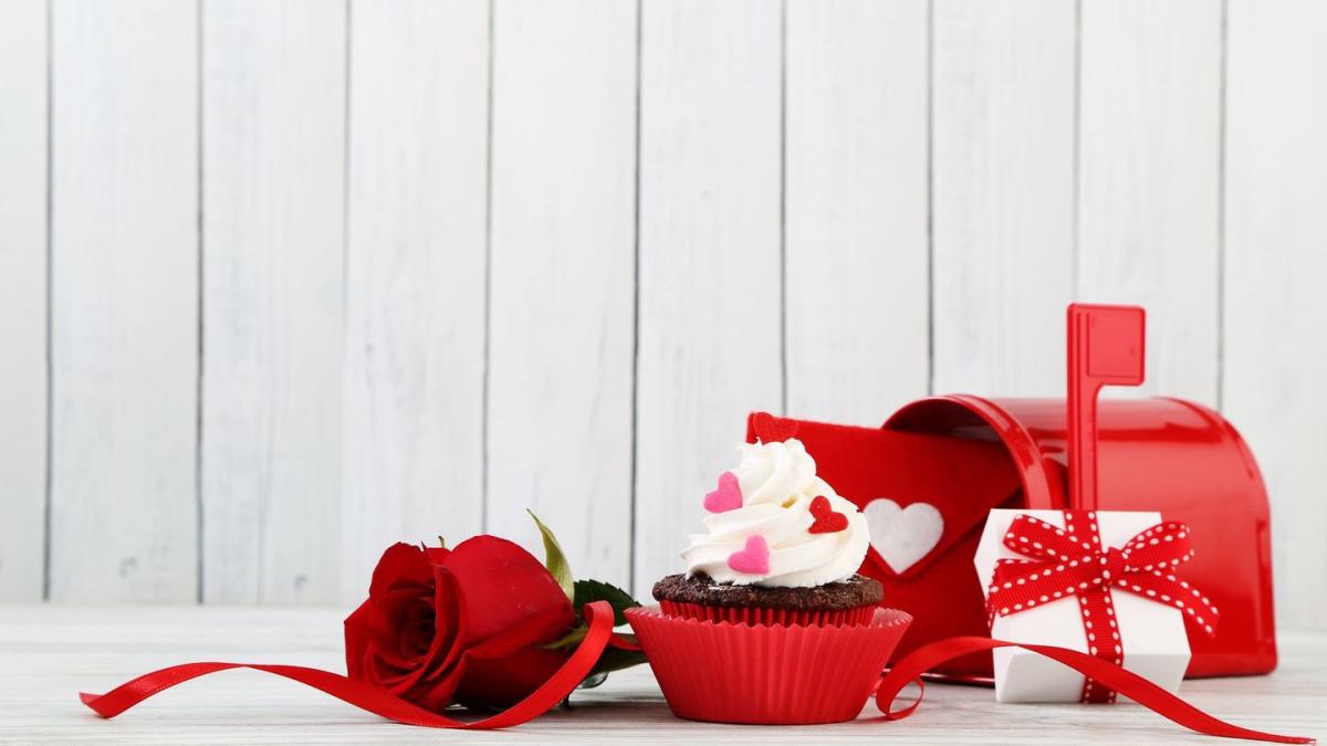 Valentine's Day Ideas for Kids (Cards, Gifts, Treats & More!) - Carolina  Charm