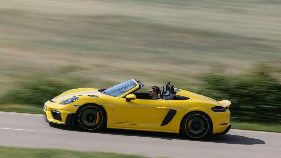 2024 porsche 718 spyder rs