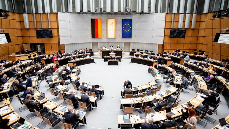 Der Untersuchungsausschuss des Bundestages zum Terroranschlag auf dem Berliner Breitscheidplatz hat alle drei Zeugen zugleich vernommen. Foto: dpa