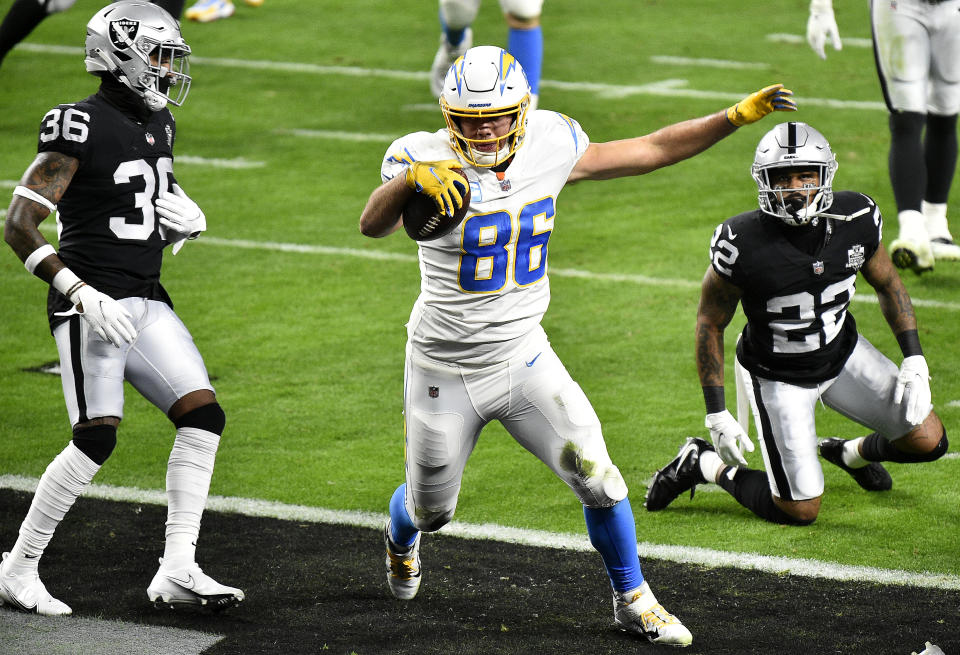 Hunter Henry #86 of the Los Angeles Chargers 