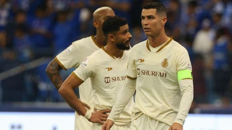 Cristiano Ronaldo molesto tras la derrota del Al-Nassr 2-0 ante Al-Hilal - Créditos: @Agencia AFP.