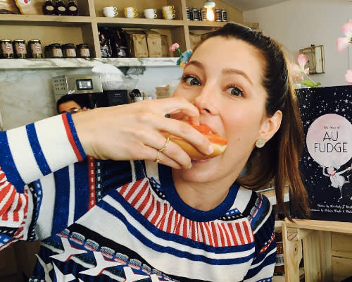 We cannot believe what Jessica Biel just ate in the shower #OurHero