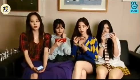 南韓女團「FANATICS」，日前透過直播與粉絲互動。（圖／翻攝自微博）