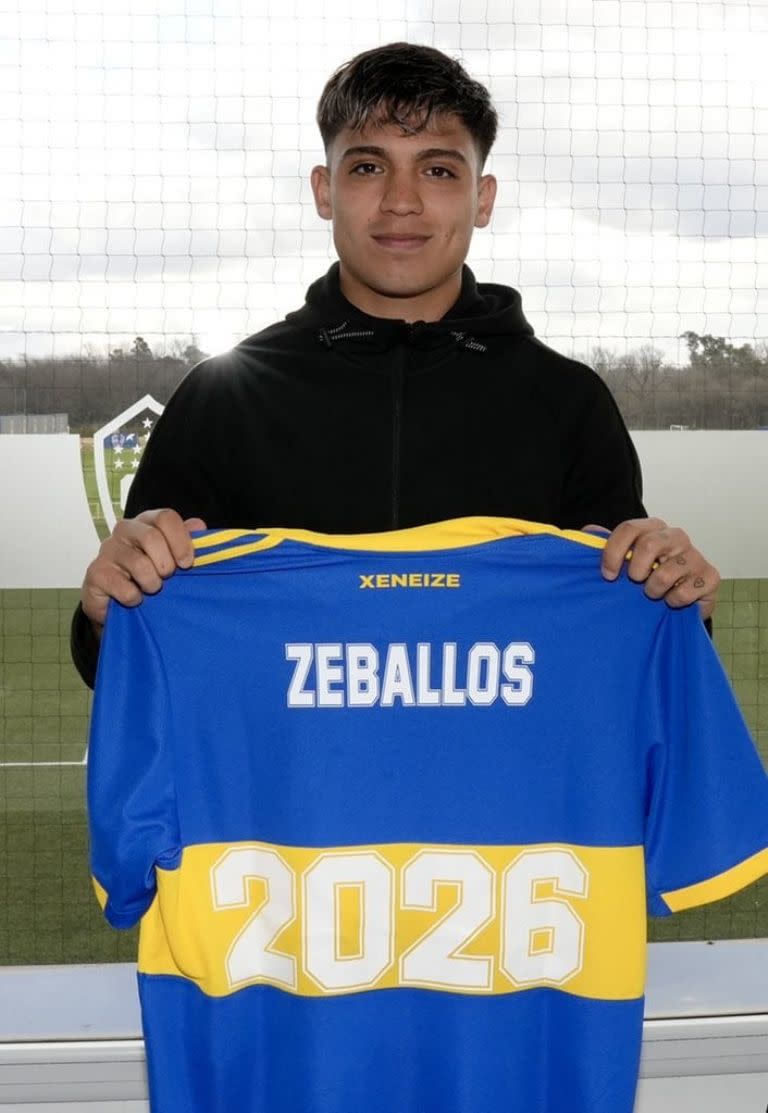 Boca anunció la renovación de Zeballos hasta 2026.