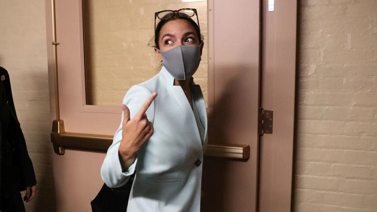 Rep. Alexandria Ocasio-Cortez filmed maskless at packed Florida bar