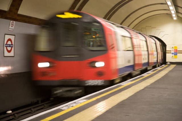 Tube train coming into Kentish Town station