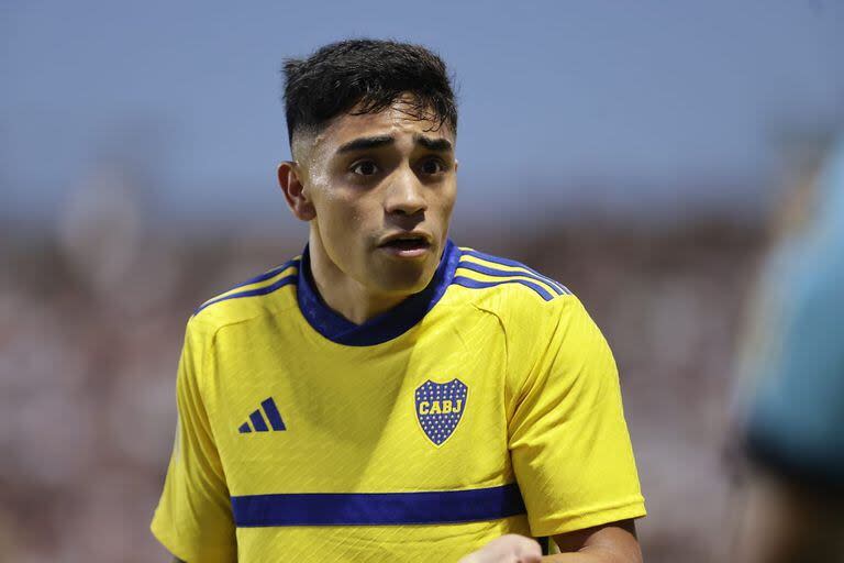 Luca Langoni volvió a ser titular en Boca