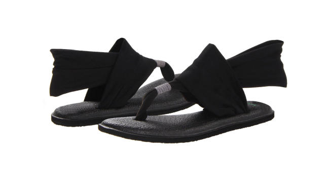 SANUK Women Yoga Sling Black & White Yoga Mat SANDAL Flip-Flop