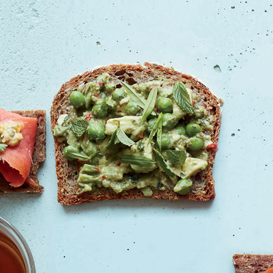 Spicy Avocado and Pea Tea Sandwiches