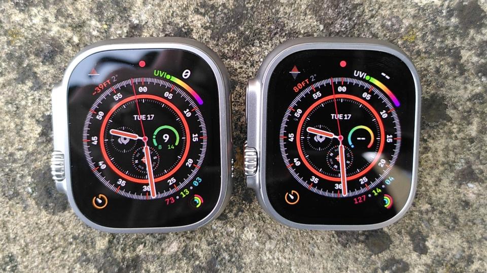 Apple Watch Ultra (left) and Apple Watch Ultra 2 (right) without straps