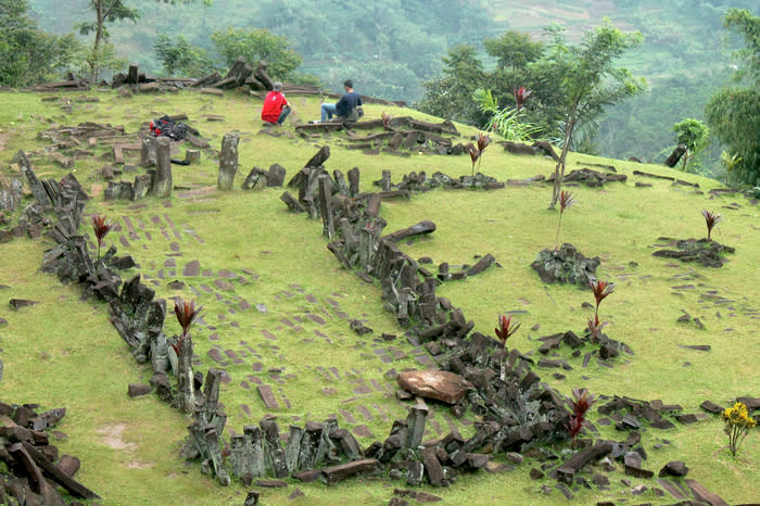 Single structure: Though Gunung Padang has long been famous for a set of stones found near the top of Padang Hill that were believed to have been moved by humans, further examination has concluded that in fact, the hill is part of a single structure, similar to the one at Machu Picchu.