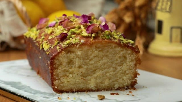 Sunshine Lemon loaf cake