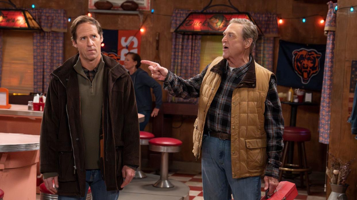  Nat Faxon and John Goodman in The Conners. 