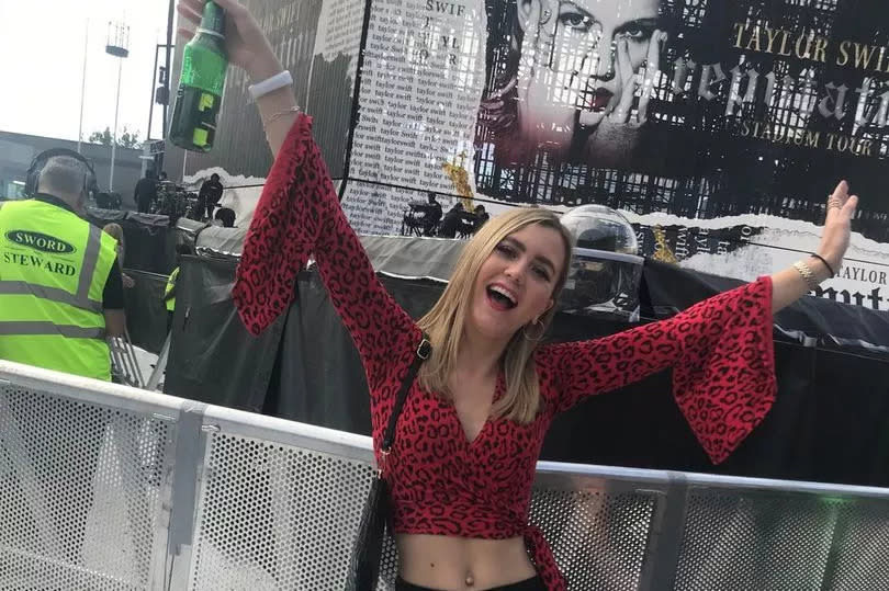 Lily in in Dublin for the Reputation tour 2018