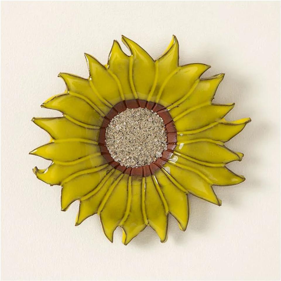 <p><a href="https://go.redirectingat.com?id=74968X1596630&url=https%3A%2F%2Fwww.uncommongoods.com%2Fproduct%2Fyellow-sunflower-butterfly-puddler&sref=https%3A%2F%2Fwww.goodhousekeeping.com%2Fholidays%2Fmothers-day%2Fg4247%2Fmothers-day-gifts-for-grandma%2F" rel="nofollow noopener" target="_blank" data-ylk="slk:Shop Now;elm:context_link;itc:0" class="link ">Shop Now</a></p><p>Yellow Sunflower Butterfly Puddler</p><p>$42.00</p><p>uncommongoods.com</p><span class="copyright">Uncommon Goods</span>