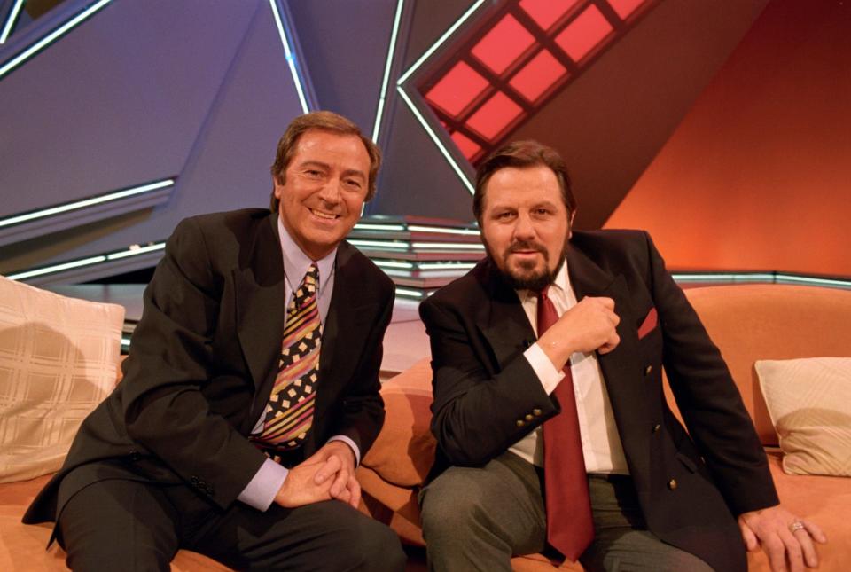 Jethro with Des O’Connor, whose agent spotted him and booked him for his first nationwide TV appearance, on Des O’Connor Tonight - Shutterstock