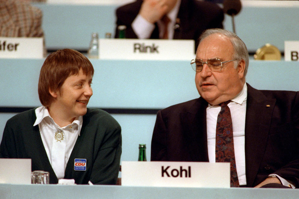 Helmut Kohl dies at 87 (Picture Alliance / via Getty Images file)