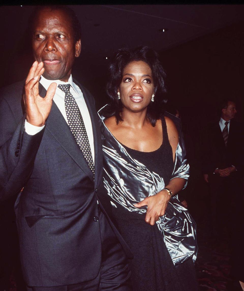 October 8, 1998 Nyc Oprah Winfrey And Sidney Poitier At The World Premiere Of Beloved At The Ziegfield Theatre