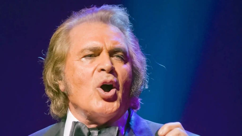 Engelbert Humperdinck Announces Final Australian Tour for 2024