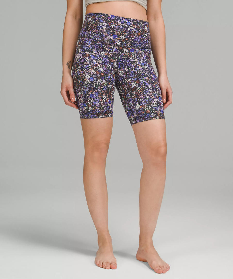 woman wearing floral print purple Align High-Rise Short 8