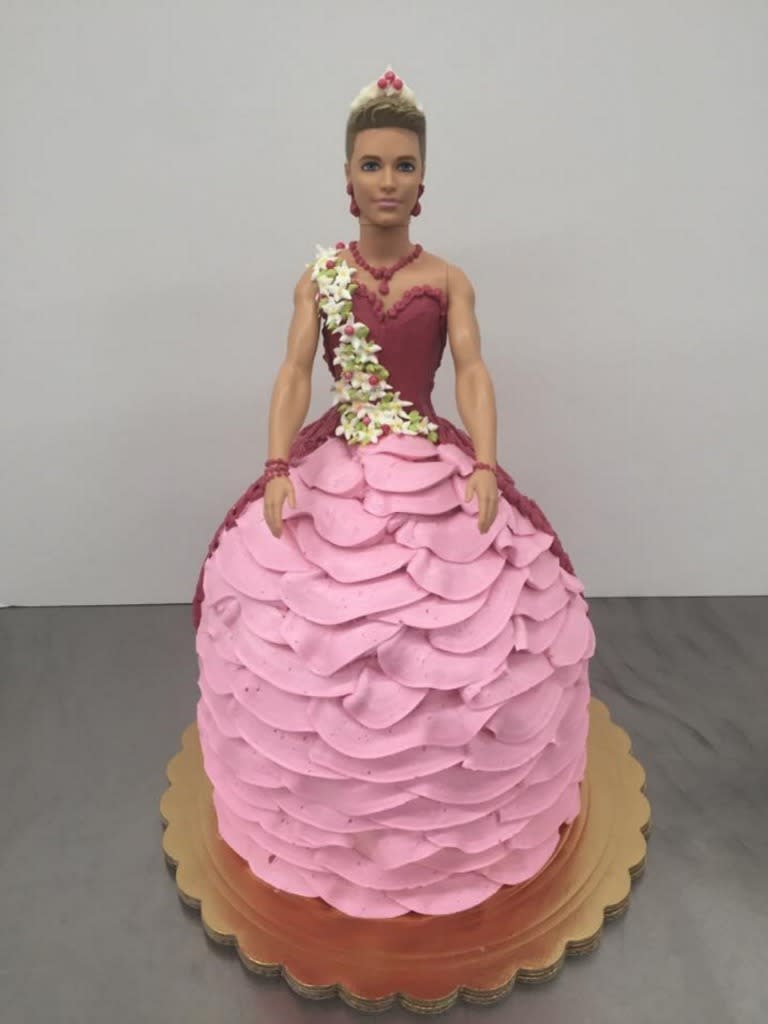 Not everyone was sweet on this Ken doll cake. (Photo: Facebook/FreeportBakery)