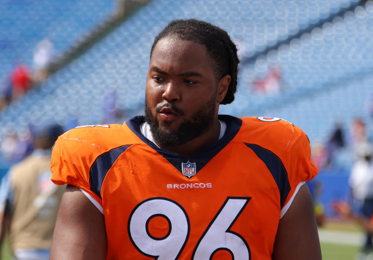 #Broncos DE Eyioma Uwazurike suspended for betting on NFL games [Video]