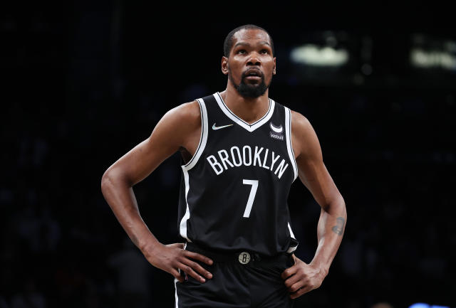 Nba Kevin Durant Fined 25 000 For Yelling Profanity At Fan