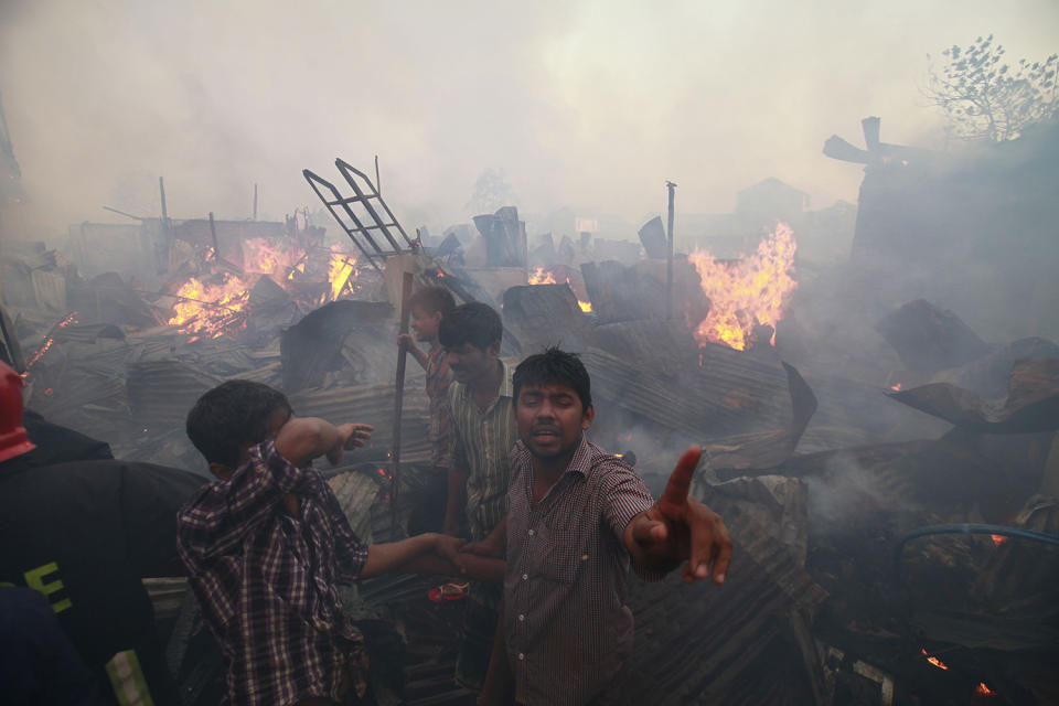 Fire destroys shanties in Bangladesh