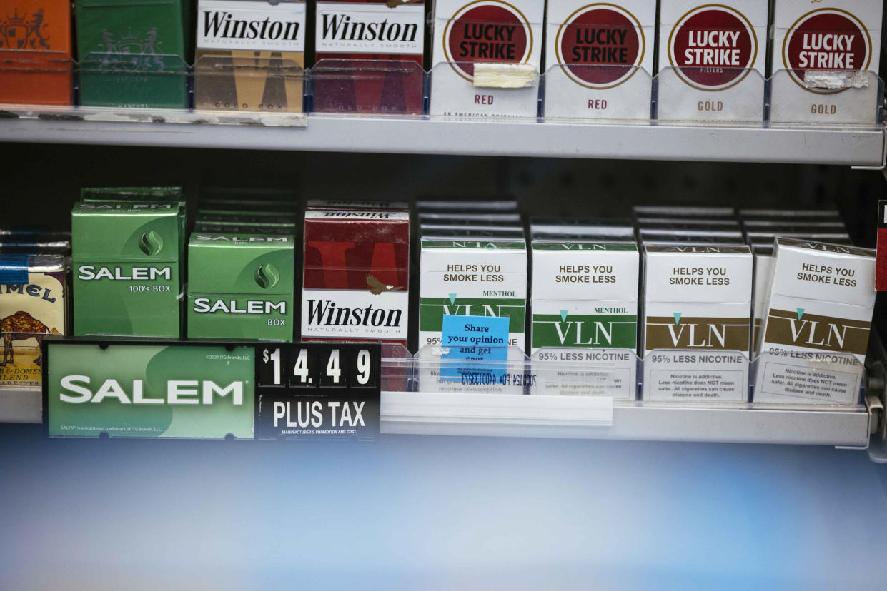 Cigarrillos VLN de baja nicotina a la venta en una tienda Circle K de Chicago, el 21 de junio de 2022. (Taylor Glascock/The New York Times)