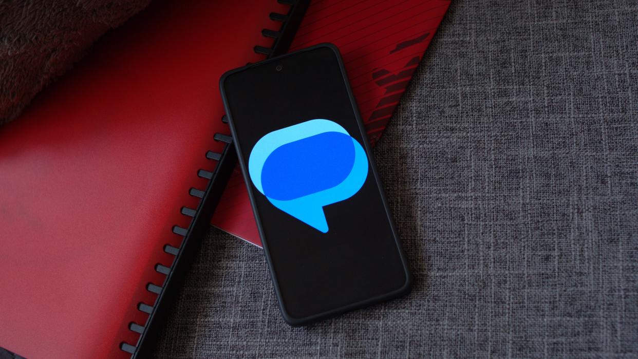  Google Messages blue logo. 