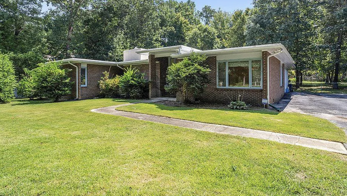 ‘Dream home’: Jennifer and Evan Emerson recently bought this 2,700-square-foot mid-century modernist gem, built in 1970, for $466,000. They used a mortgage-loan product called Ownify, which offers “fractional ownership.”