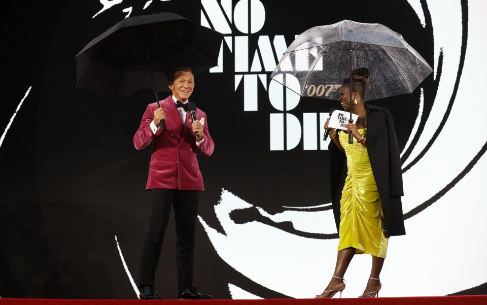 Daniel Craig and Clara Amfo at the world premiere - Tristan Fewings/Getty Images