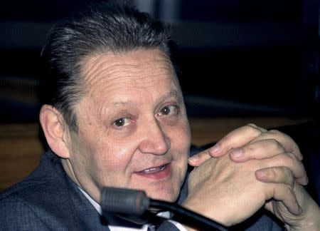 The member of the last East German communist politburo Guenter Schabowski reacts before his trial in Berlin, Germany in this November 13, 1995 file picture. REUTERS/Lutz Schmidt/Files