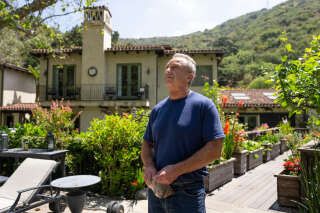 Robert F. Kennedy Jr. dans son jardin à Los Angeles, le 10 juin 2024.. photo RUTH FREMSON/NYT