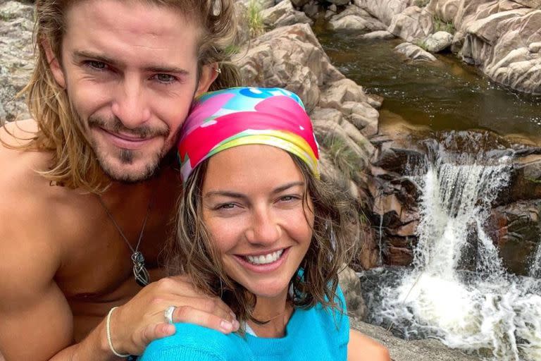 La pareja disfruta de sus vacaciones en el norte del país (Foto Instagram @sofijuok)