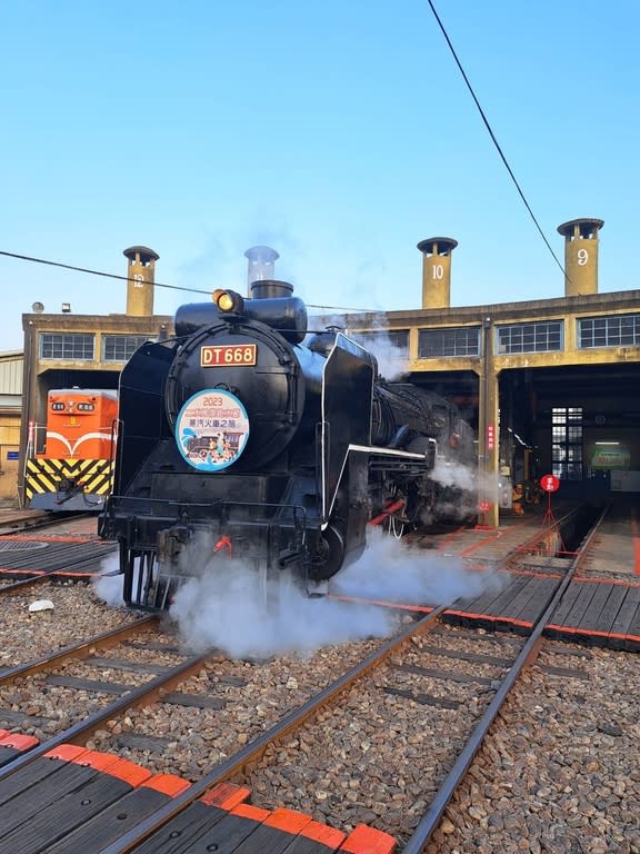 「蒸汽機車國王」重現江湖，臺鐵DT-668 SL跑水節共襄盛舉（圖：交通部臺鐵局）