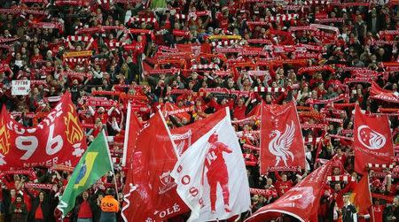 Football - Brisbane Roar v Liverpool - Pre Season Friendly - Suncorp Stadium, Brisbane, Australia - 17/7/15 Liverpool fans before the match Action Images via Reuters / Jason O'Brien Livepic