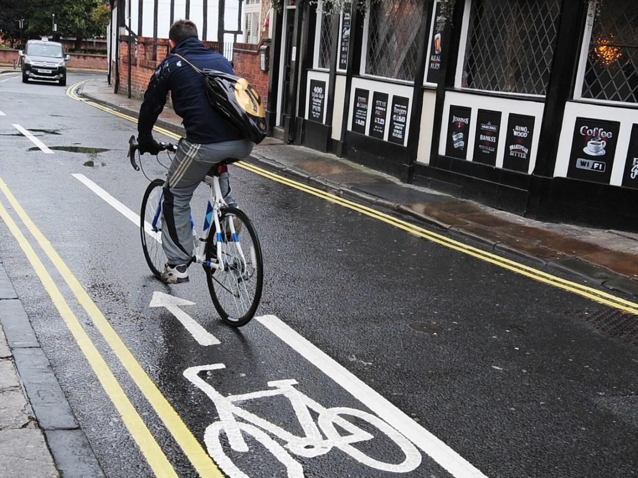 32 pedestrians died and 820 suffered serious injuries after colliding with cyclists from 2005 to 2015 (Anna Gowthorpe/PA)