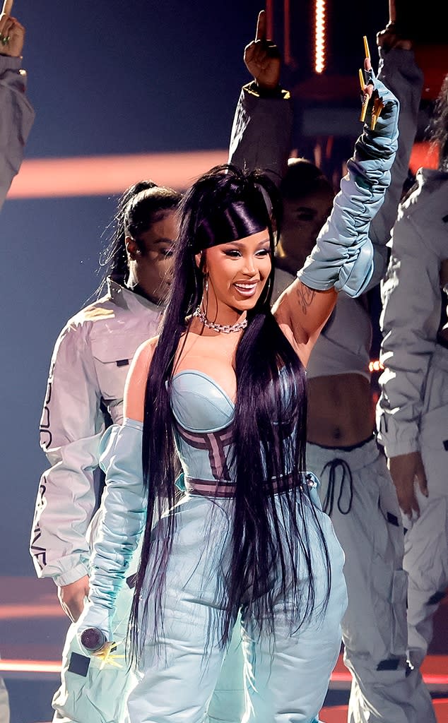 Cardi B Turns Heads in Surprise Performance With GloRilla at 2022 American  Music Awards