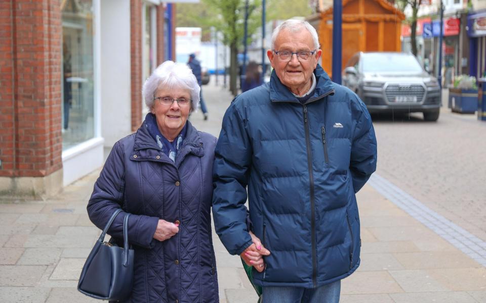 Elizabeth Stones and Michael Golding - John Lawrence