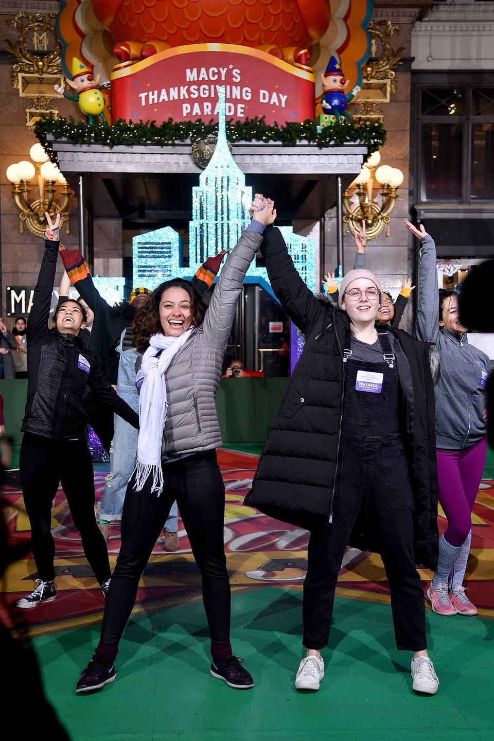 Isabelle McCalla and Caitlin Kinnunen during rehearsals