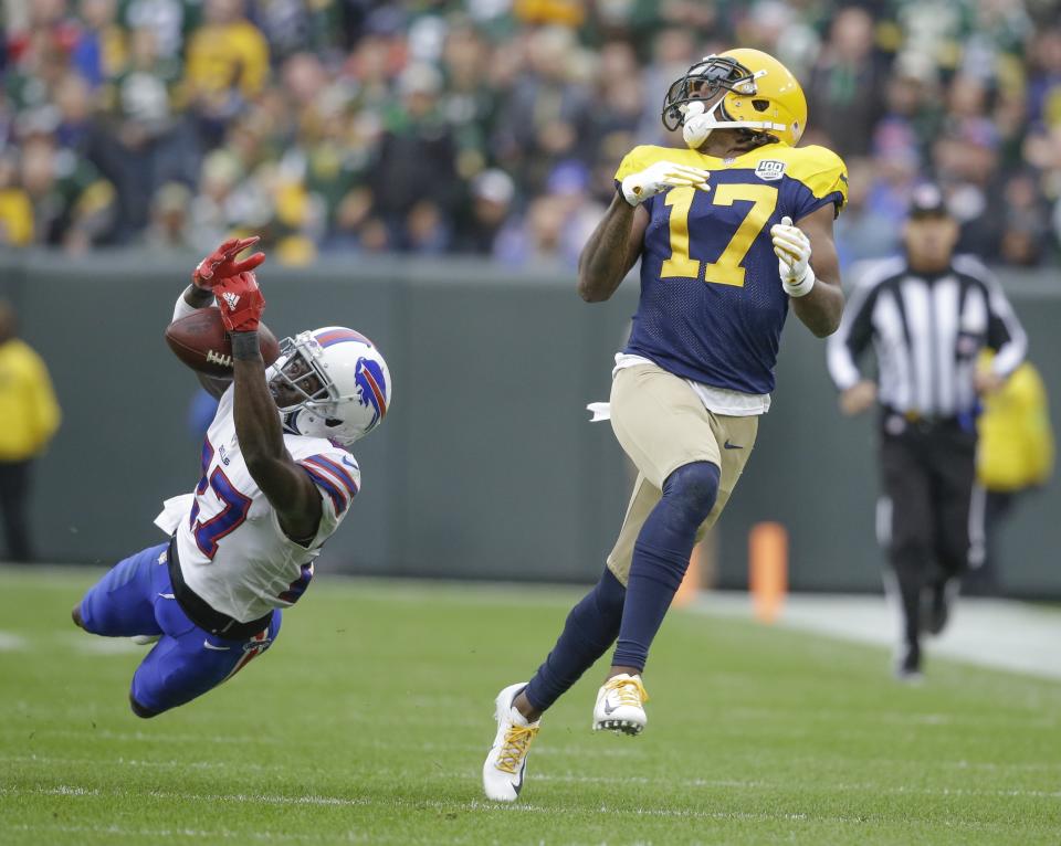 Buffalo Bills' Tre'Davious White breaks up a pass intended for Green Bay Packers' Davante Adams during the second half of an NFL football game Sunday, Sept. 30, 2018, in Green Bay, Wis. (AP Photo/Jeffrey Phelps)