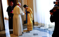 <p>Pope Francis greets Myanmar State Counsellor Aung San Suu Kyi at the end of a private audience at the Vatican, May 4, 2017. (Photo: Tony Gentile/Reuters) </p>