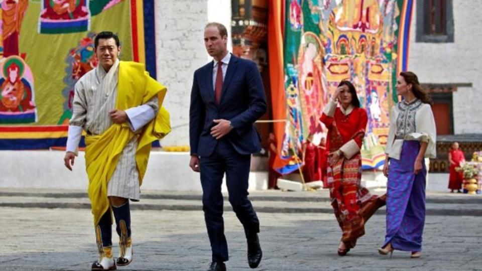 不丹國王夫婦與威廉凱特一同出席公開活動。（圖／達志影像路透社）
