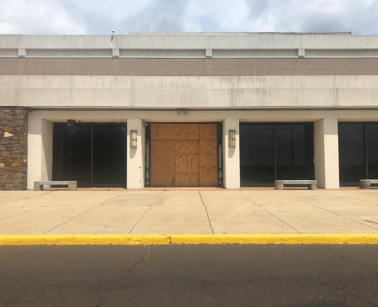 The shuttered Macy's at the Neshaminy Mall will be transformed into Fusion Gyms, a unique blend of high-end personal fitness and sports activity center at an affordable monthly cost.