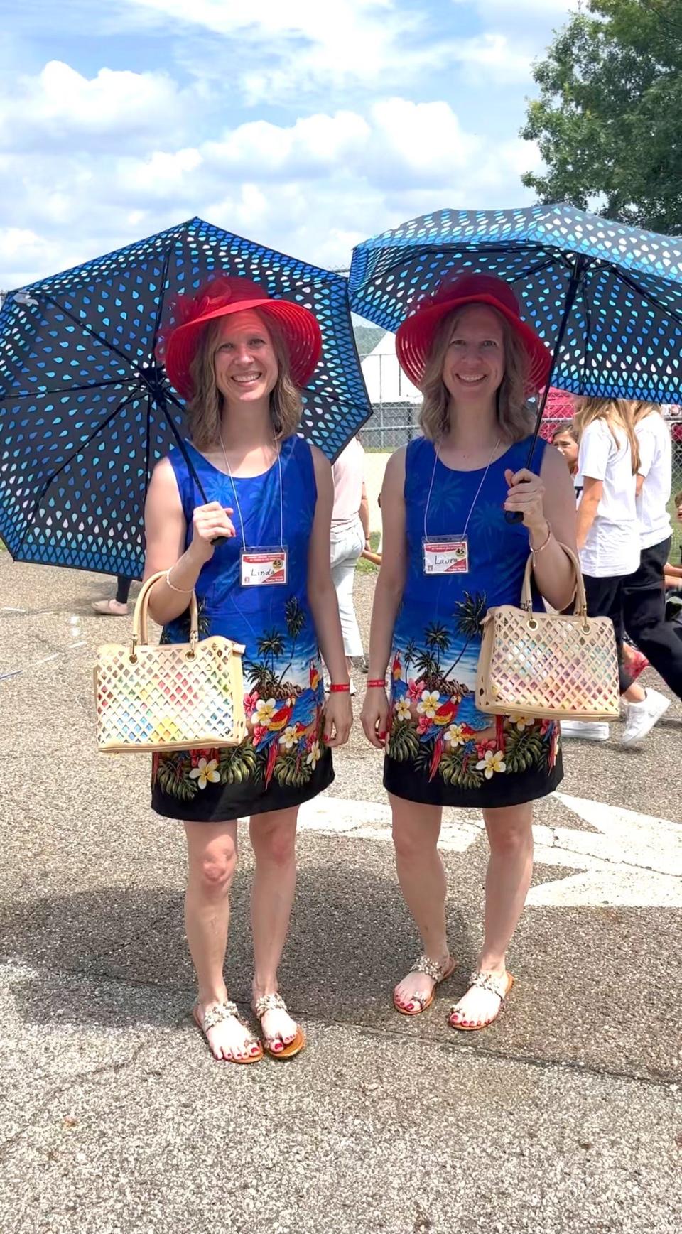 Linda and Laura at the Twins Days Festival