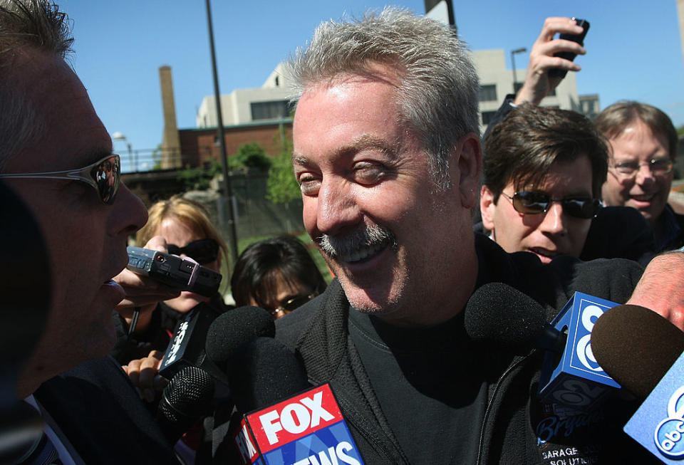 JOLIET, IL – MAY 21: Former Bolllingbrook, Illinois police officer Drew Peterson leaves the Will County Jail after posting bail for a felony weapons charge May 21, 2008 in Joliet, Illinois. Peterson is a suspect in his fourth wife’s disappearance and has been questioned about the murder of his third wife. (Photo by Scott Olson/Getty Images)