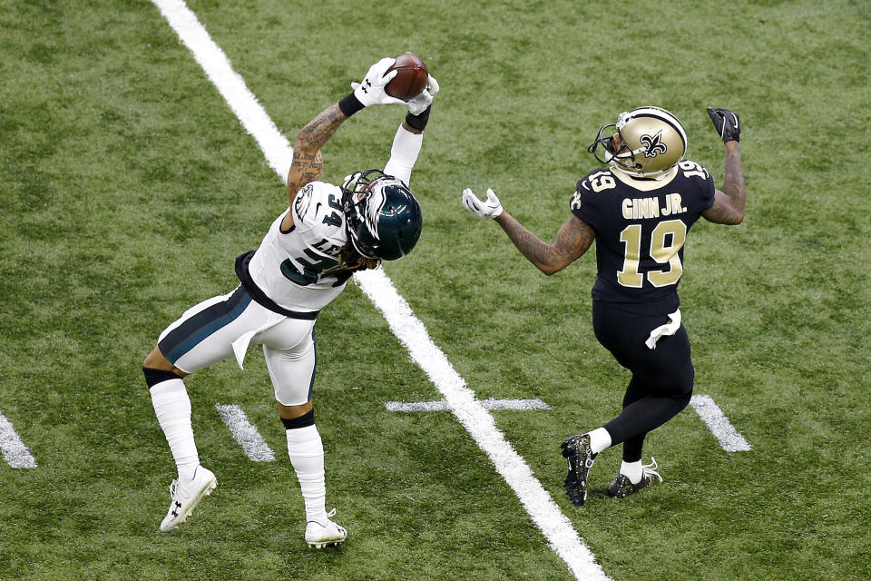 Eagles cornerback Cre’von Leblanc pulls in an interception on the first play of Philadelphia’s NFC divisional round playoff game against the Saints. (Getty Images)