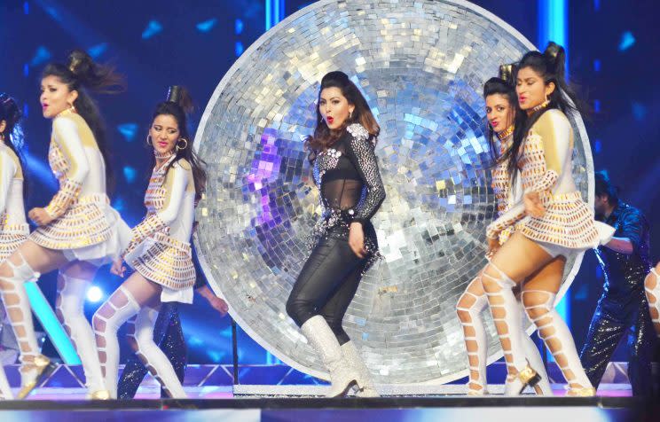 Bollywood thanks the Police department for their service at the Umang Mumbai Police Show