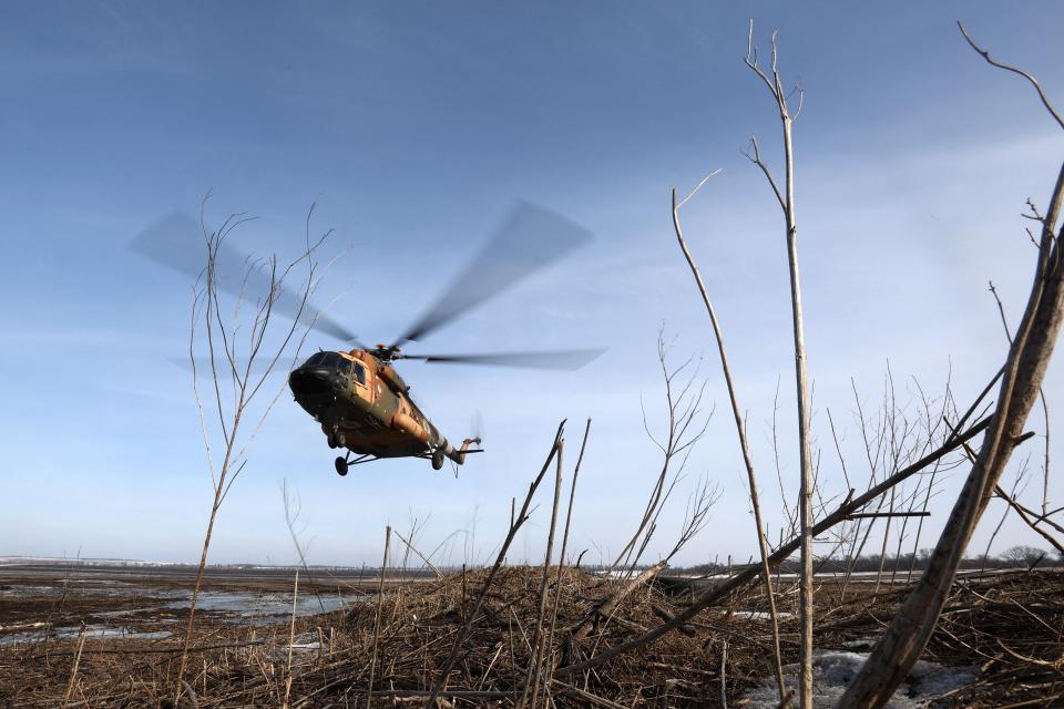 A Ukrainian Mi-17 helicopter takes off in eastern Ukraine on 24 February (AFP/Getty)